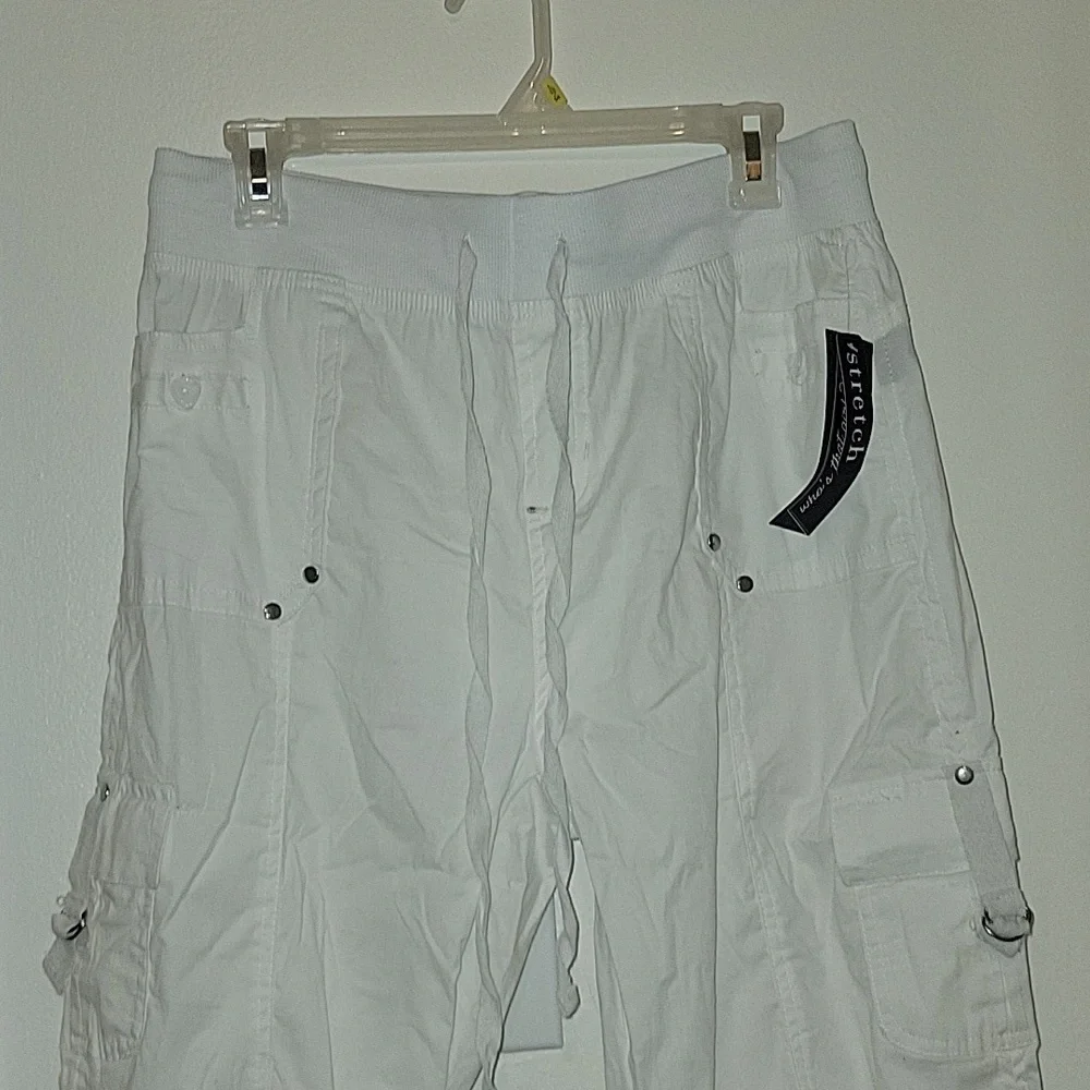 Woman's pants - Picture 1 of 5